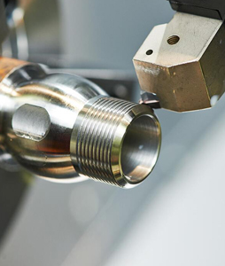 【48812】女子投诉合租室友被记恨餐食被涂改工业胶水：合租需慎重